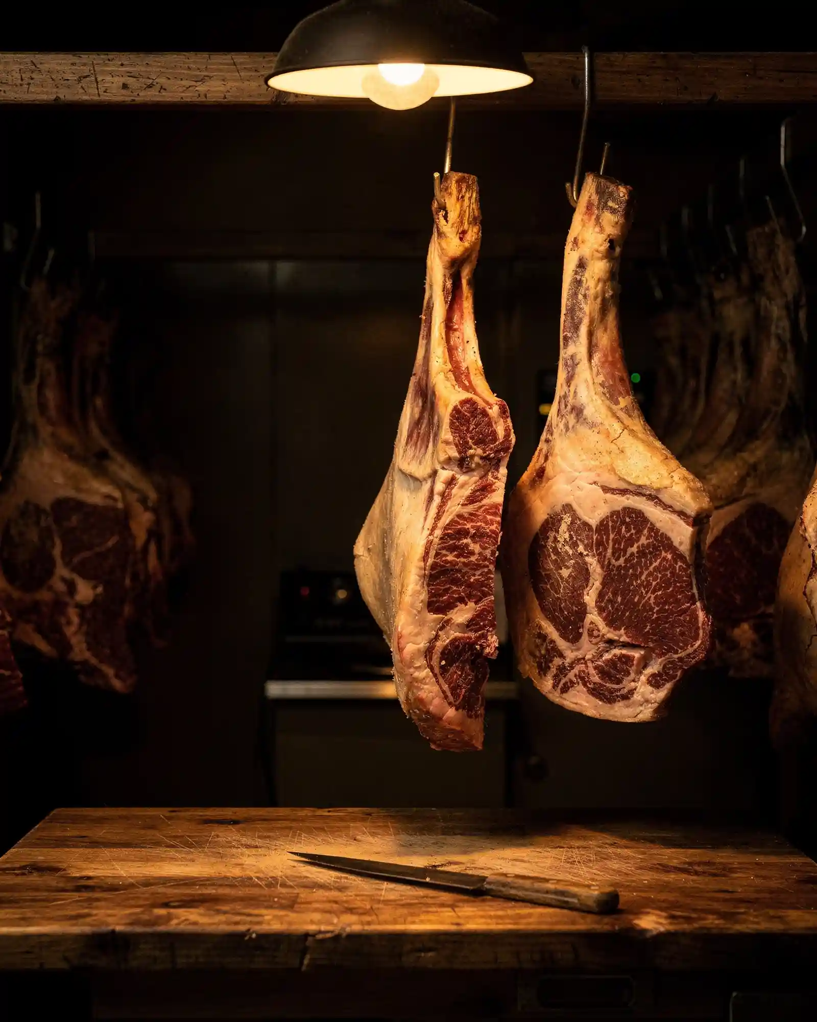 Seam-butchered beef cuts